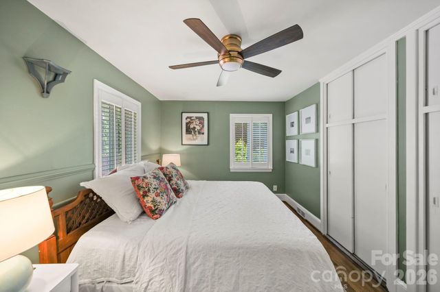 2431 Arnold Drive, Charlotte, NC 28205