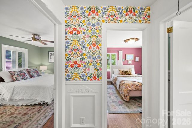 2431 Arnold Drive, Charlotte, NC 28205