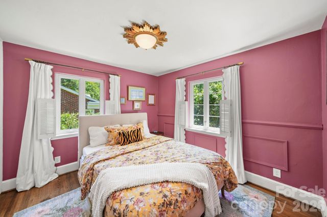 2431 Arnold Drive, Charlotte, NC 28205