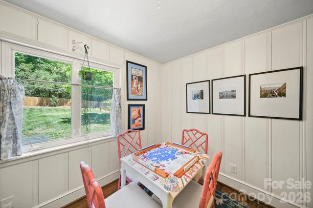 2431 Arnold Drive, Charlotte, NC 28205