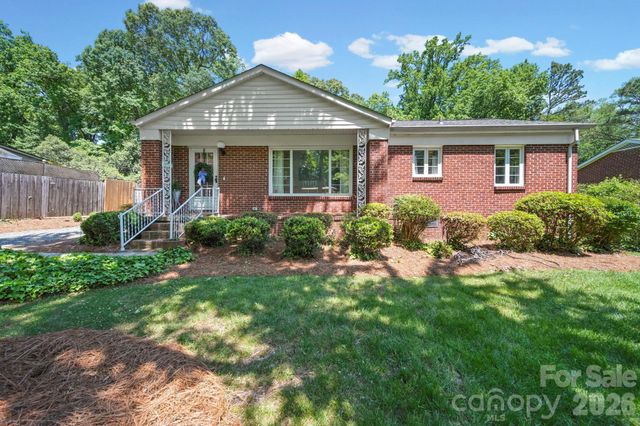 2431 Arnold Drive, Charlotte, NC 28205
