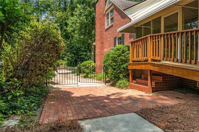 511 Maplewood Drive, Sanford, NC 27330