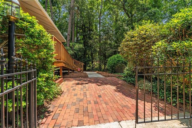 511 Maplewood Drive, Sanford, NC 27330