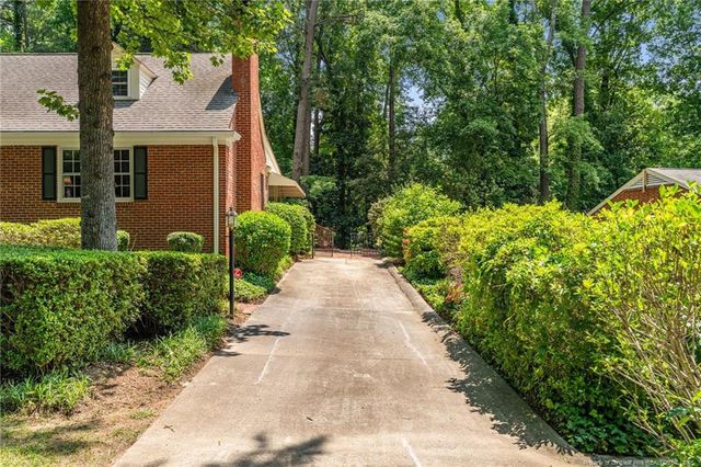 511 Maplewood Drive, Sanford, NC 27330