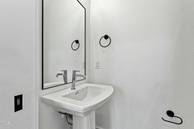 2728 Milburnie Road, Raleigh, NC 27610