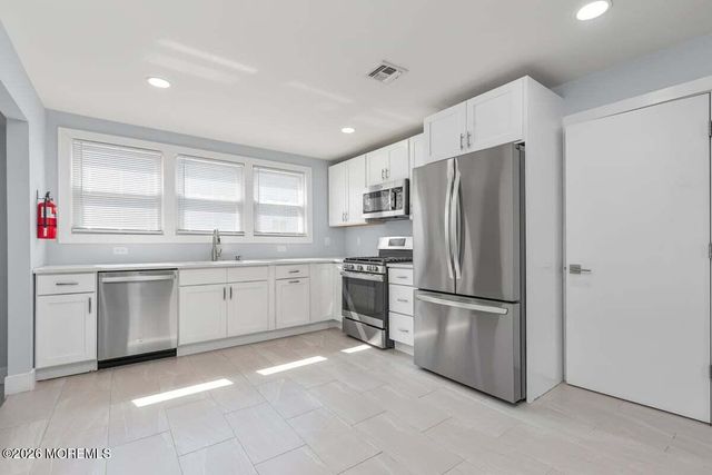 25 Howland Place, Long Branch, NJ 07740