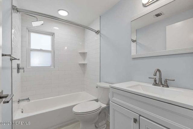 25 Howland Place, Long Branch, NJ 07740