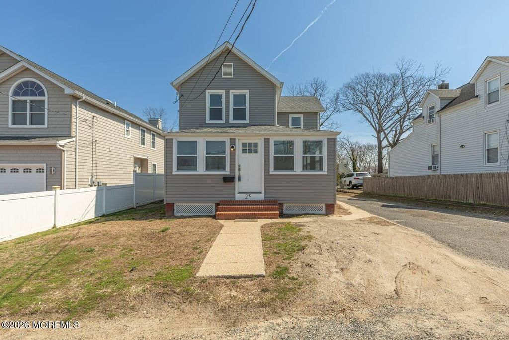 25 Howland Place, Long Branch, NJ 07740