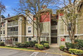 7711 NE 175th Street #C103, Kenmore, WA 98028