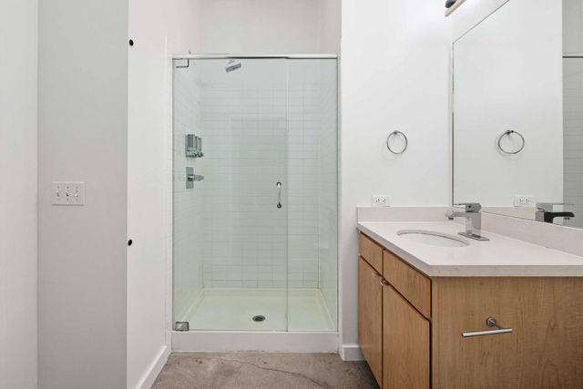 507 Sabine ST 304, Austin, TX 78701