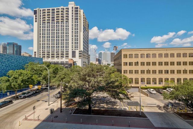 507 Sabine ST 304, Austin, TX 78701