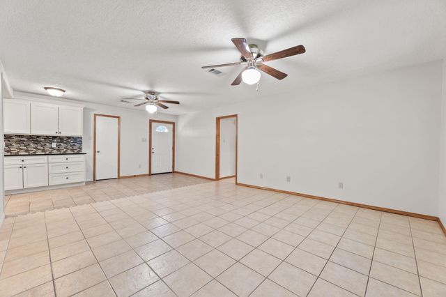 12799 Lake Conroe Hills Drive, Willis, TX 77318