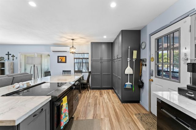 335 Hoalike St, Kihei, HI 96753