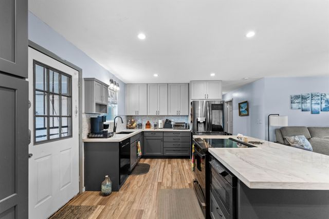 335 Hoalike St, Kihei, HI 96753