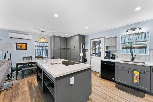 335 Hoalike St, Kihei, HI 96753