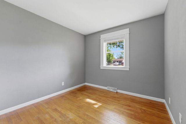2210 N Fairmount Street, Davenport, IA 52804