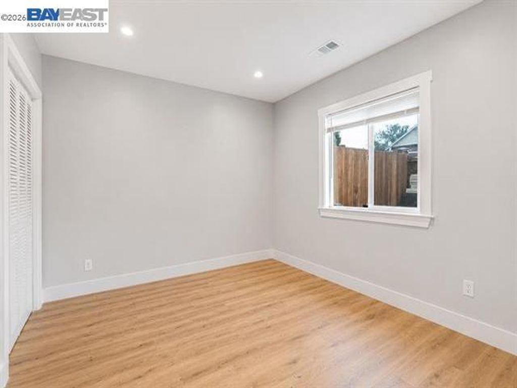 Image 20 of property listing at 3035 Logan St, Oakland, CA 94601