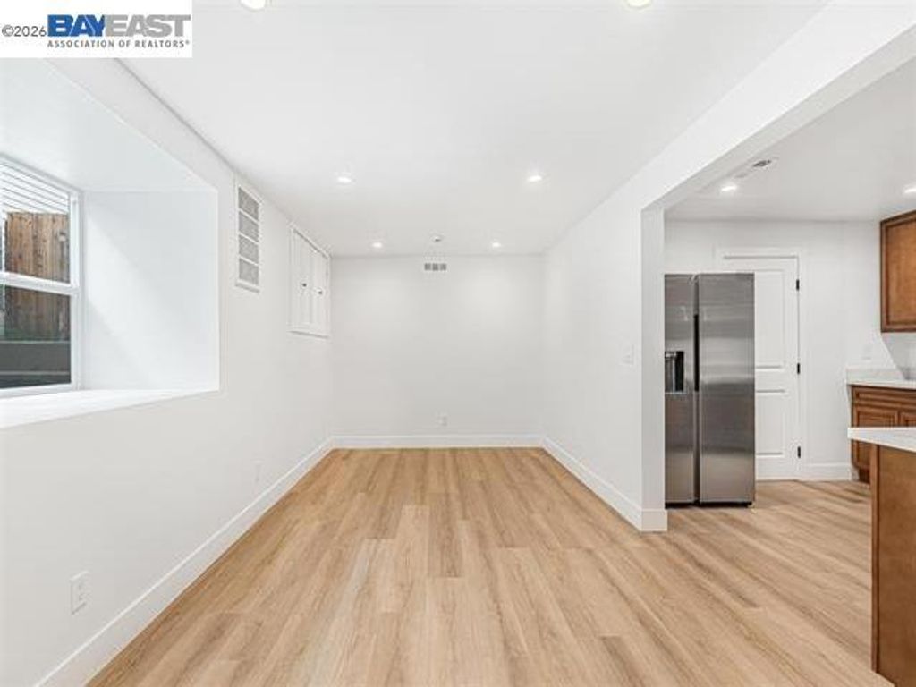 Image 24 of property listing at 3035 Logan St, Oakland, CA 94601