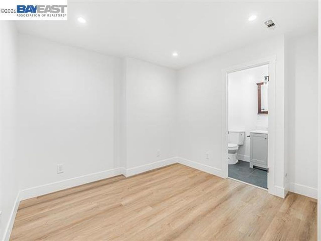 Image 27 of property listing at 3035 Logan St, Oakland, CA 94601