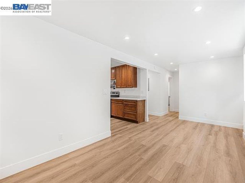 Image 34 of property listing at 3035 Logan St, Oakland, CA 94601