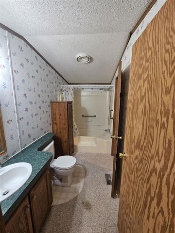 7156 Houndstooth Drive, Grand Rapids, MI 49548