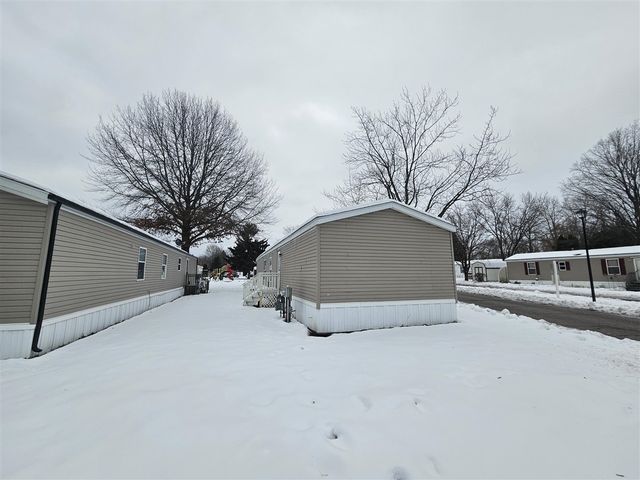 7156 Houndstooth Drive, Grand Rapids, MI 49548