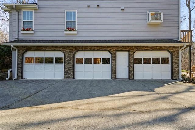 619 Stoney Creek Road, Woodstock, GA 30188