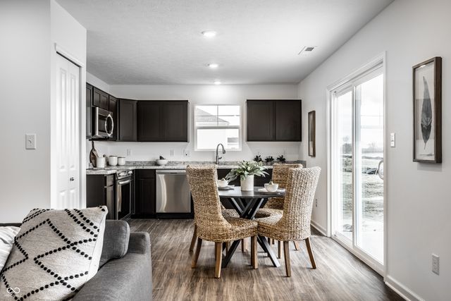 4372 Sedgewick Court, Columbus, IN 47201