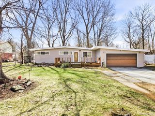 3325 Berry Drive, Burtchville Township, MI 48059