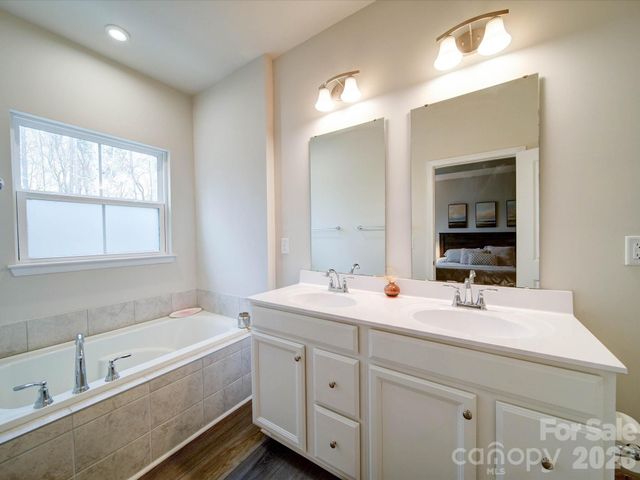 3404 Timber Mill Drive, Matthews, NC 28104