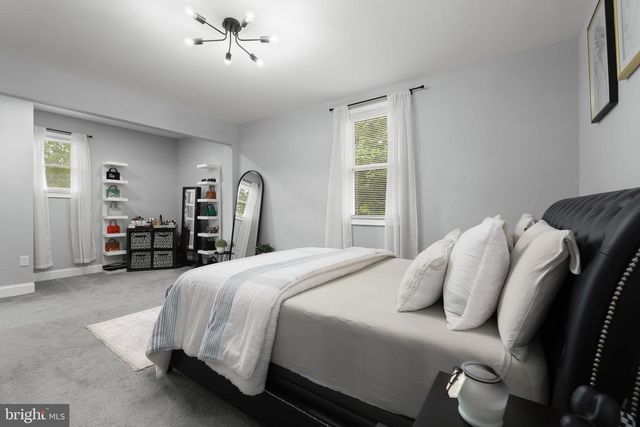 2923 SILVER HILL AVE, Baltimore, MD 21207