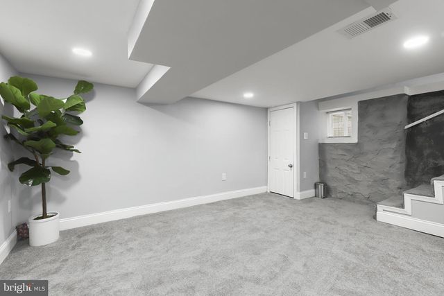 2923 SILVER HILL AVE, Baltimore, MD 21207
