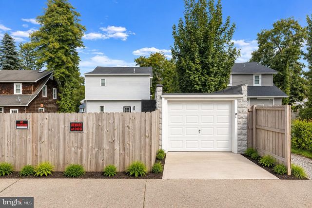 2923 SILVER HILL AVE, Baltimore, MD 21207