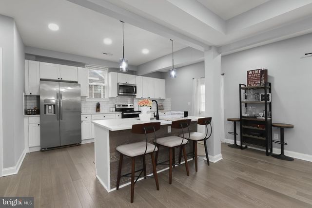2923 SILVER HILL AVE, Baltimore, MD 21207