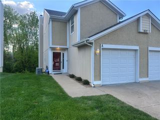 4612 NE Whispering Winds Drive A, Lee's Summit, MO 64064