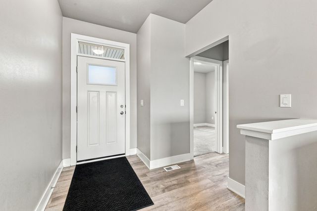 2324 Paine Street NE, Bondurant, IA 50035