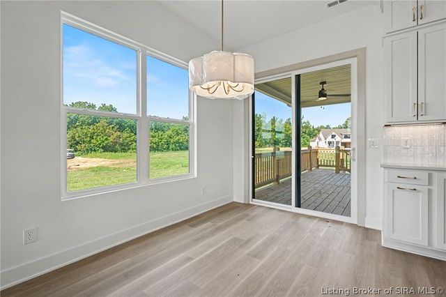 5009 Win Way, Jeffersonville, IN 47130