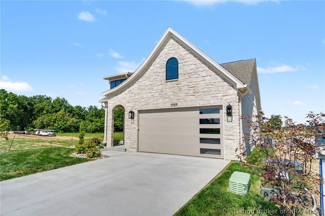 5009 Win Way, Jeffersonville, IN 47130