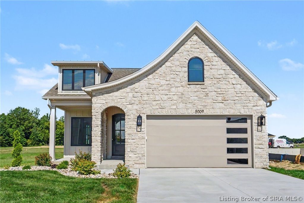 5009 Win Way, Jeffersonville, IN 47130