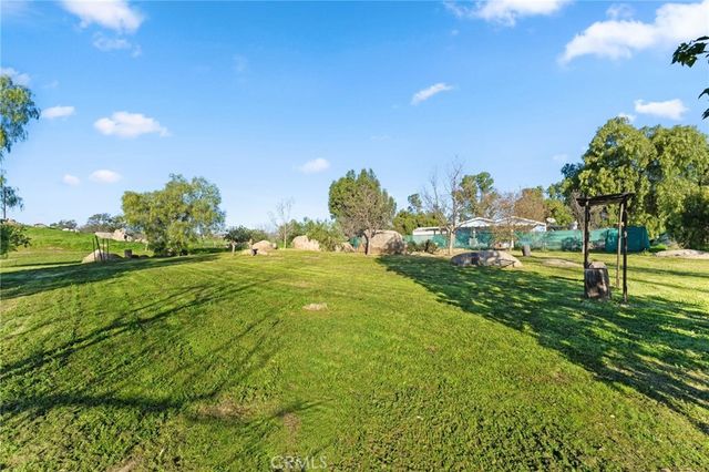 31615 Leon, Winchester, CA 92596
