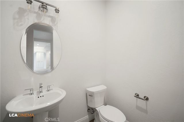 8707 Latera Court, Bakersfield, CA 93314