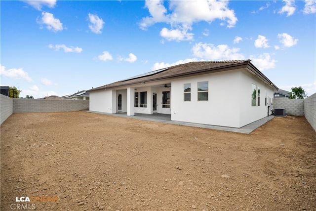 8707 Latera Court, Bakersfield, CA 93314