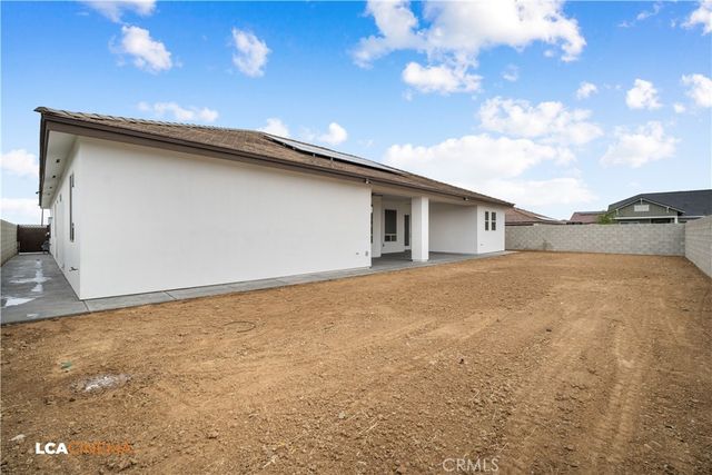 8707 Latera Court, Bakersfield, CA 93314