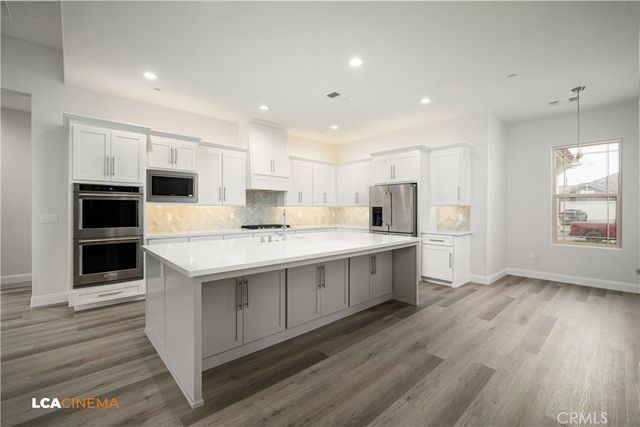 8707 Latera Court, Bakersfield, CA 93314
