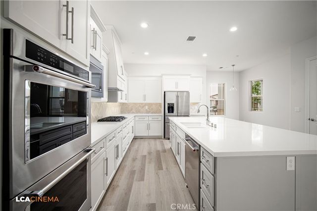 8707 Latera Court, Bakersfield, CA 93314