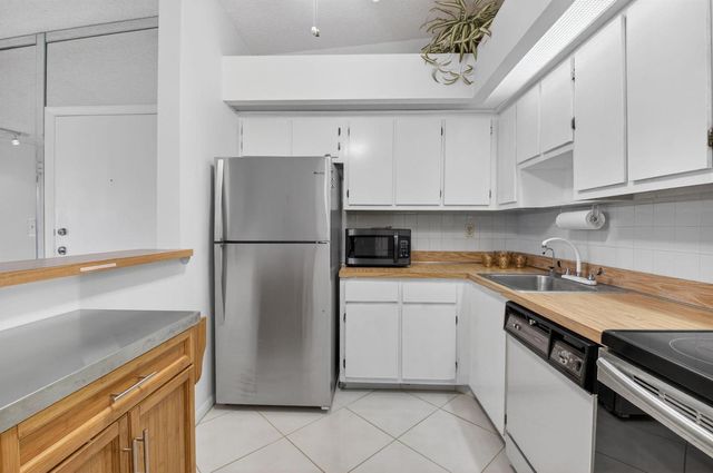 15496 Lakes Of Delray Boulevard 206, Delray Beach, FL 33484