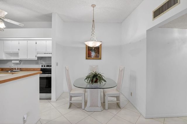 15496 Lakes Of Delray Boulevard 206, Delray Beach, FL 33484