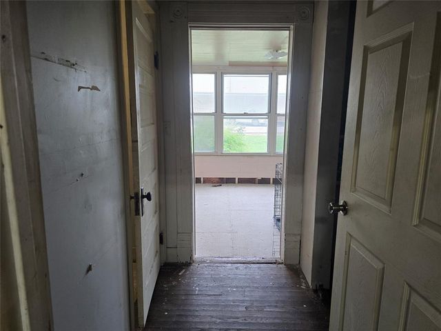 303 W Main Street, Tecumseh, OK 74873