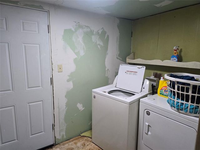 303 W Main Street, Tecumseh, OK 74873