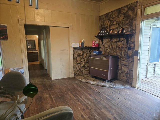 303 W Main Street, Tecumseh, OK 74873